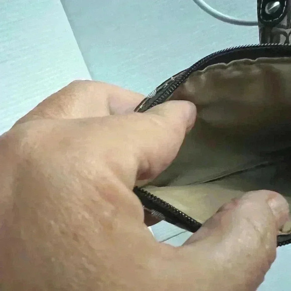 Giani Bernini Bag with matching Coin Purse - Picture 13 of 16